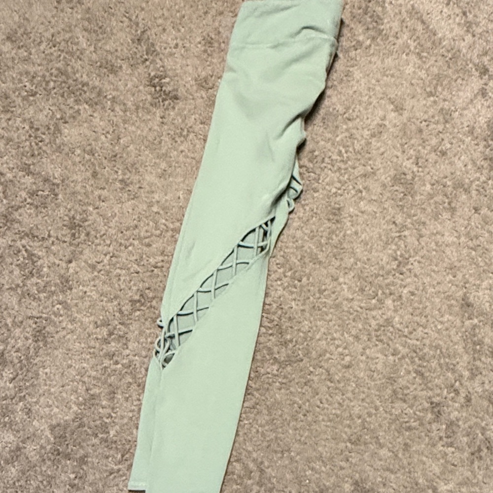 ALO Yoga Mint Green Leggings - Picture 4 of 5